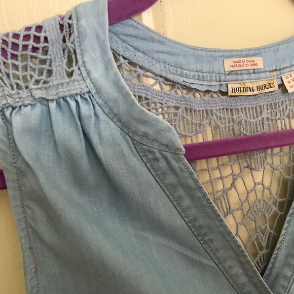 Holding Horses Top Sz 8 - Picture 2 of 4